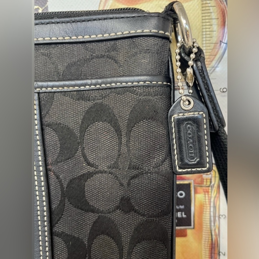 Vintage 2005 Coach Signature Black and Gray Messenger Crossbody Bag EUC - Picture 3 of 5